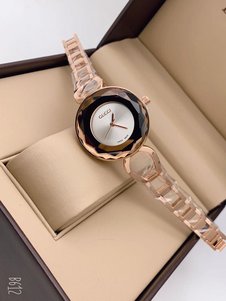 Gold Color Watch With White Dial With Brown Color Crystal Case Watch For Woman Or Girl Gold Strap Watch GC-6541