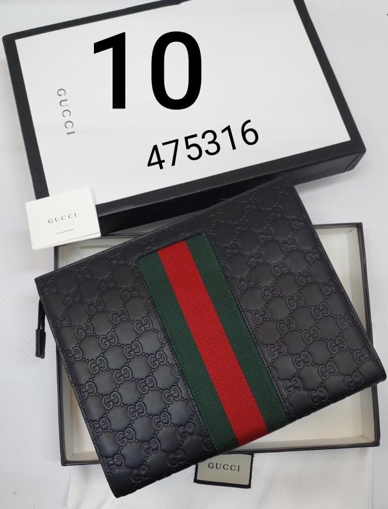 Gucci GG Men Gucci Pouch in Black Soft GG Supreme with GC-6871