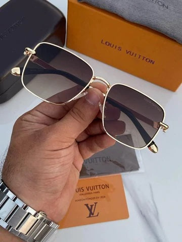 Louis Vuitton Black lenses And Golden Gucci Design Frame For Men's and Women's Sunglass Square Design Golden Strap Unisex Gift Sunglass LV-Gld-01