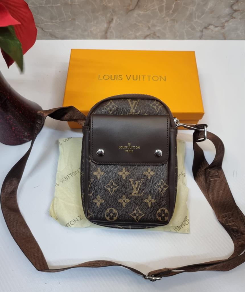 LOUIS VUITTON New Authentic Plaid Print Korean Style Casual Mini Backpack Ladies Hit Color Simple and Versatile Commuter Travel Bag LV-9023-WBG