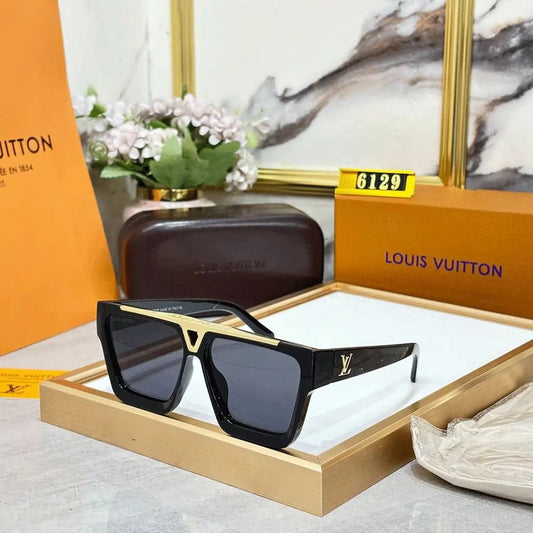Louis Vuitton Branded Evidence Brown Transparent Len's black Frame LV-1115 Unisex Men's and Women's Sunglass