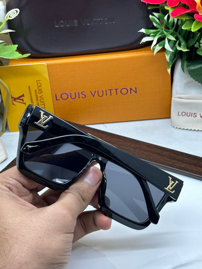 Louis Vuitton Branded Evidence Brown Transparent Len's black Frame LV-1115 Unisex Men's and Women's Sunglass