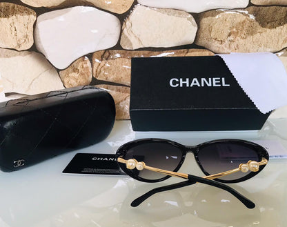 Black Color Women's Sunglasses Full Black Frame Oval Shape Latest Design CHA-1011