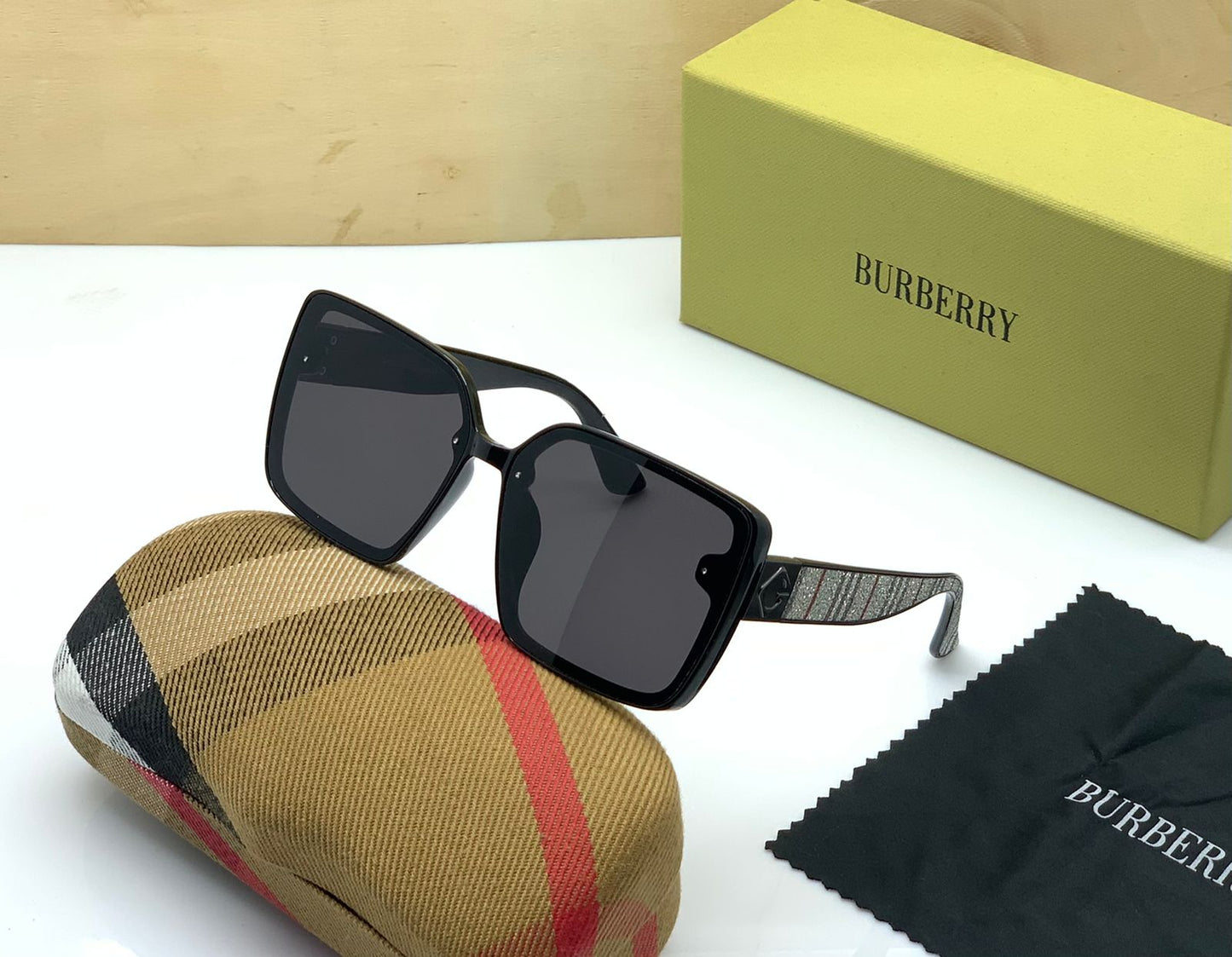 Branded Black Glass Men's And Women's Or Girls Sunglass BB-32 Square Black Bold Frame With Bold Stick Sunglass- Best Sun Protection Sunglasses
