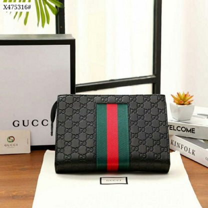 Gucci GG Men Gucci Pouch in Black Soft GG Supreme with GC-6871
