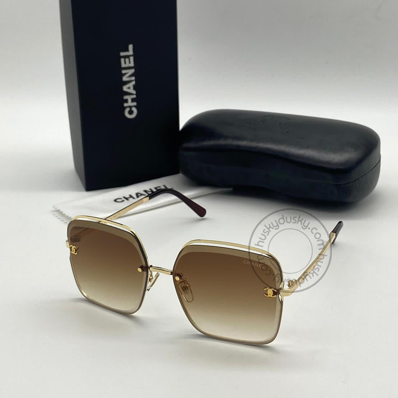 Chanel Branded Brown Shade Glass Men's Women's Sunglass For Man Woman or Girl CHA-283 Gold And Black Design Stick Gift Sunglass