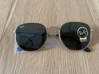 Ray ban Brand New stylish Balck Lens With Silver Frame Sunglass For Men's And Women's Sunglass Heavy Quality Black Color RB-8521
