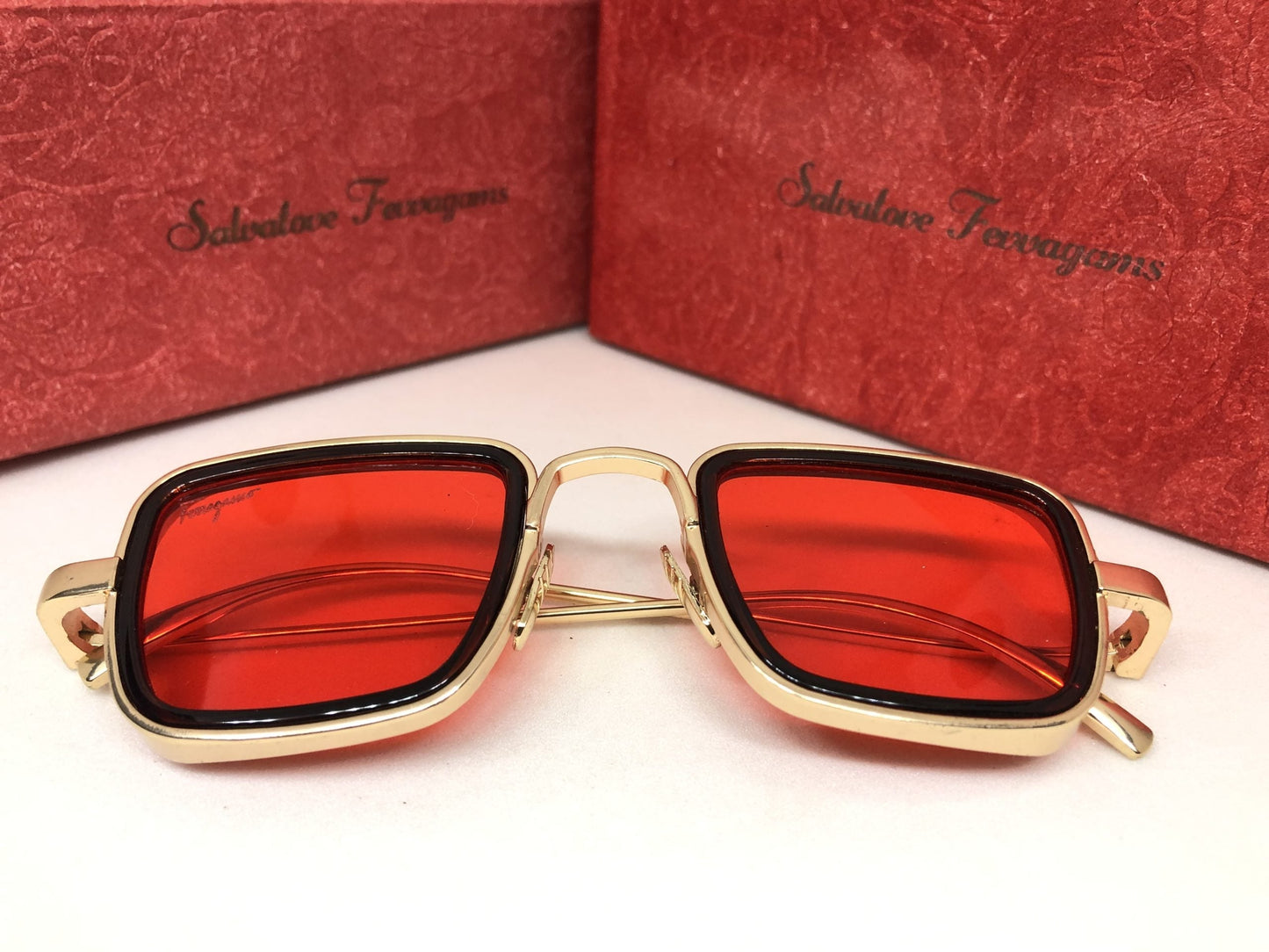 Louis Vuitton Kabir Singh Branded Red Len's Sunglass For eyewear Men's Women's Or Girl's Sunglass With Red Golden Trending sunglass LV-1408- Unisex Sunglass