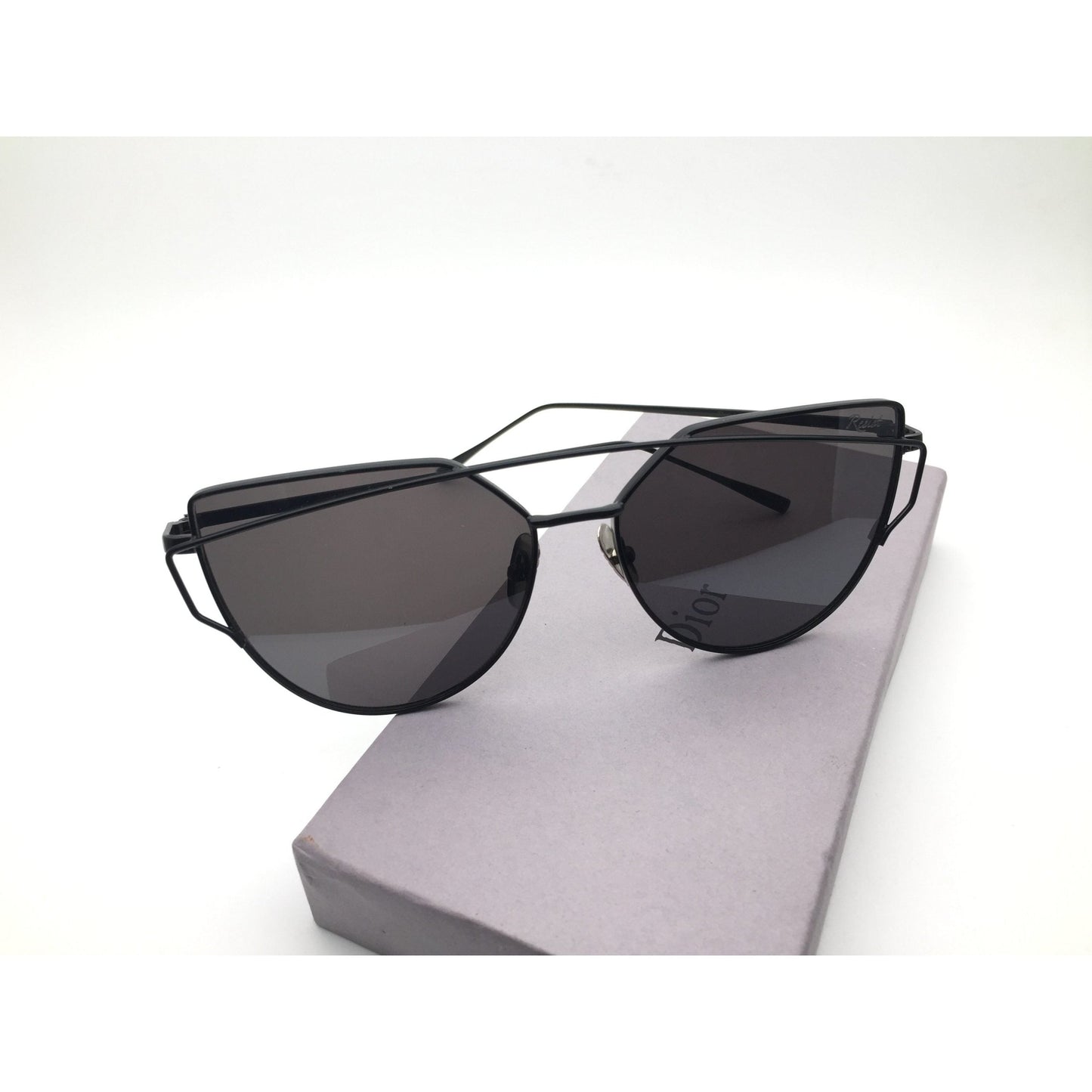 Dior Black Color Glass Men's Women's Sunglass For Man Woman Or Girl Dr-Bb-03 Black Stick Frame Gift Sunglass